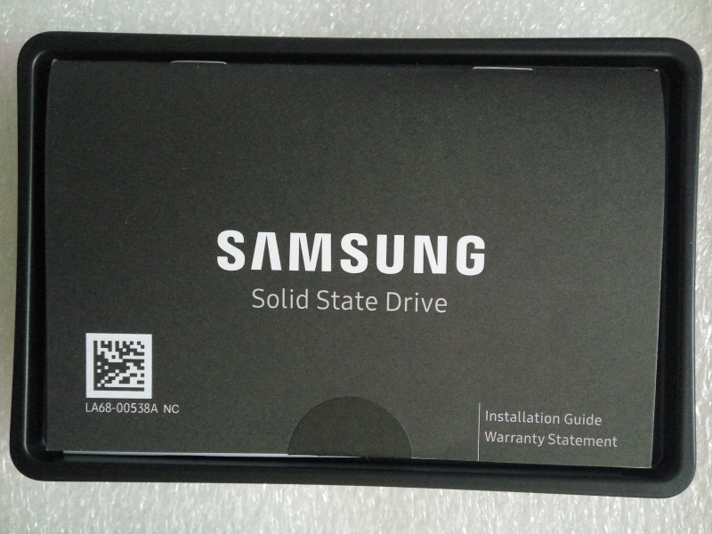 Samsung ssd 250gb 870 evo mz 77e250bw. Samsung 870 EVO. SSD 870 EVO 250. SSD для Steam Deck. Чехол для ссд стим дек.