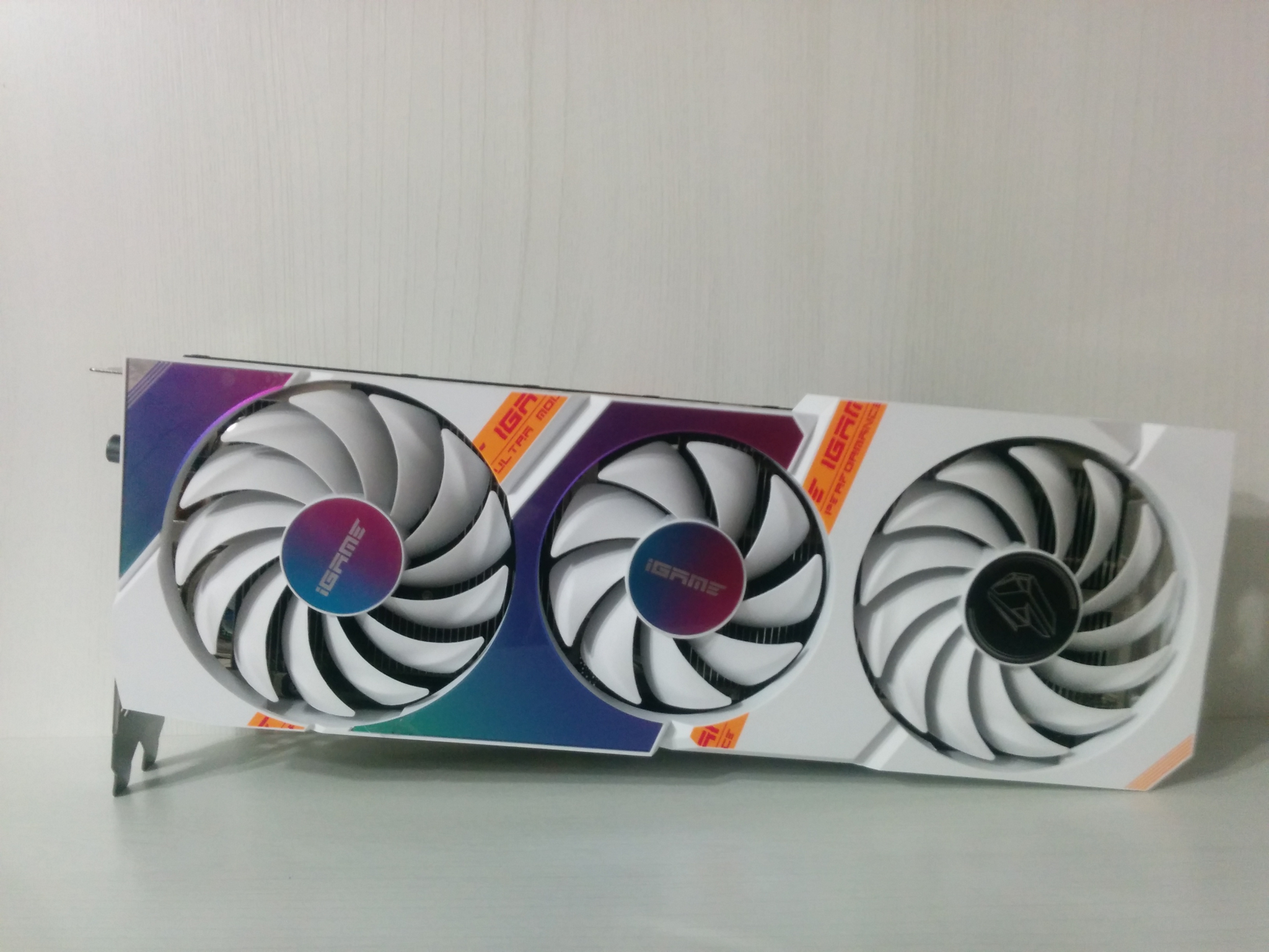 Обзор от покупателя на Видеокарта Colorful GeForce RTX 3060 Ultra W OC 8G —  интернет-магазин ОНЛАЙН ТРЕЙД.РУ