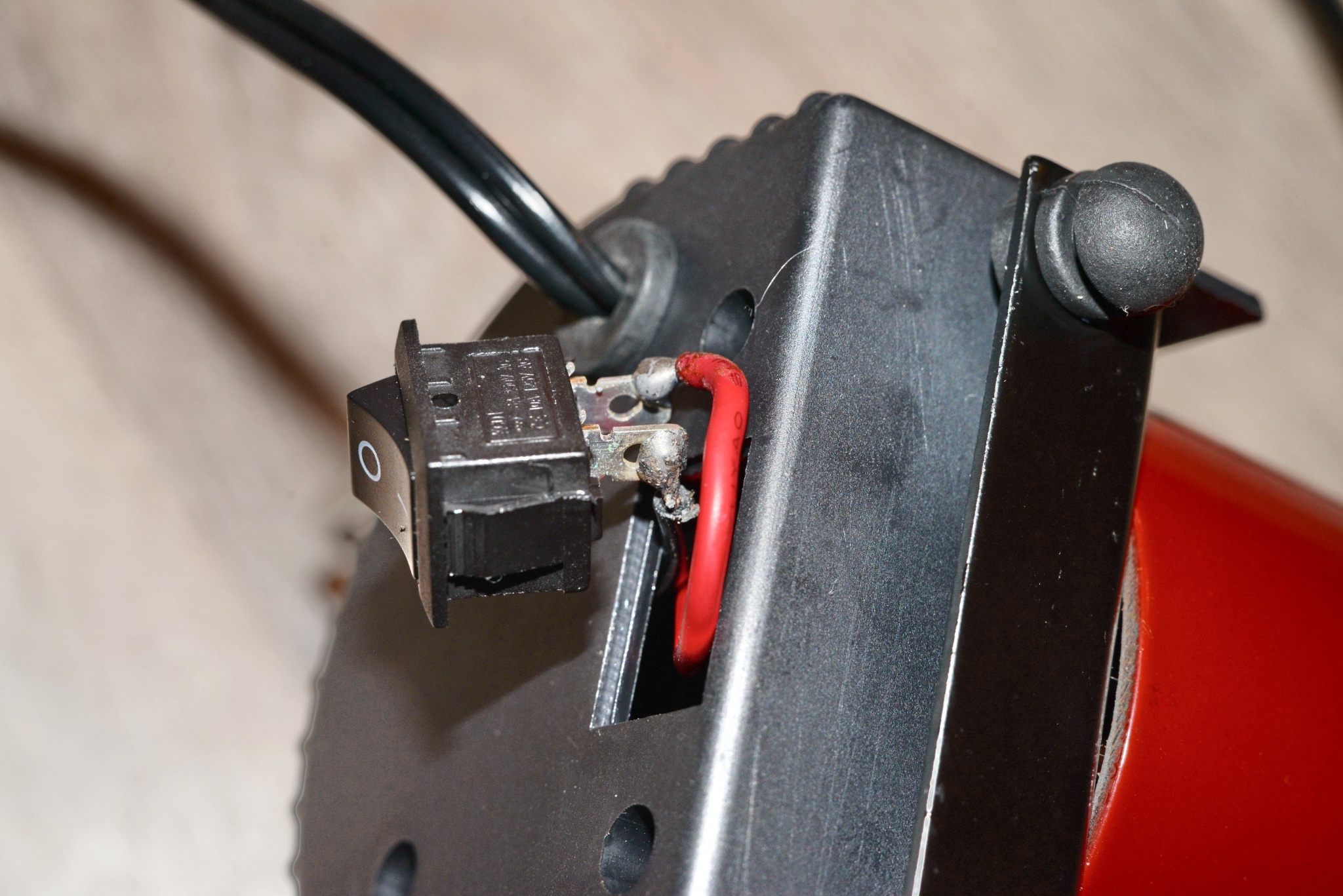 Выключатель для автомобильного компрессора. Маленькая кнопка для автокомпрессора 10 ампер тайвань. Провод для автомобильного компрессора. Ремкомплект автомобильного компрессора. Кнопка оплатить.