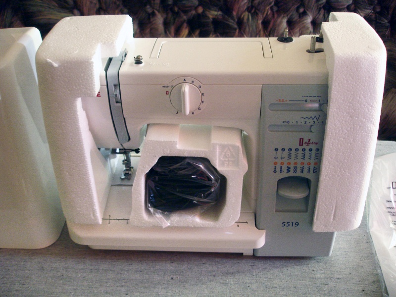 Обзор на Швейная машина Janome 5519 - изображение 4