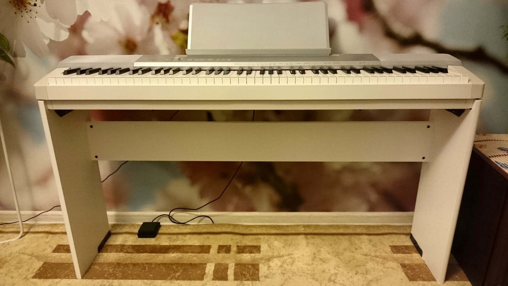 стол для электронного пианино своими руками