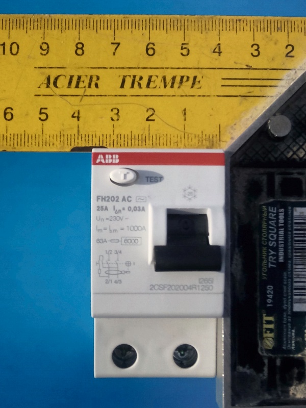 Обзор на Выключатель автоматический диф. тока ABB 2CSF202004R1250 - изображение 7