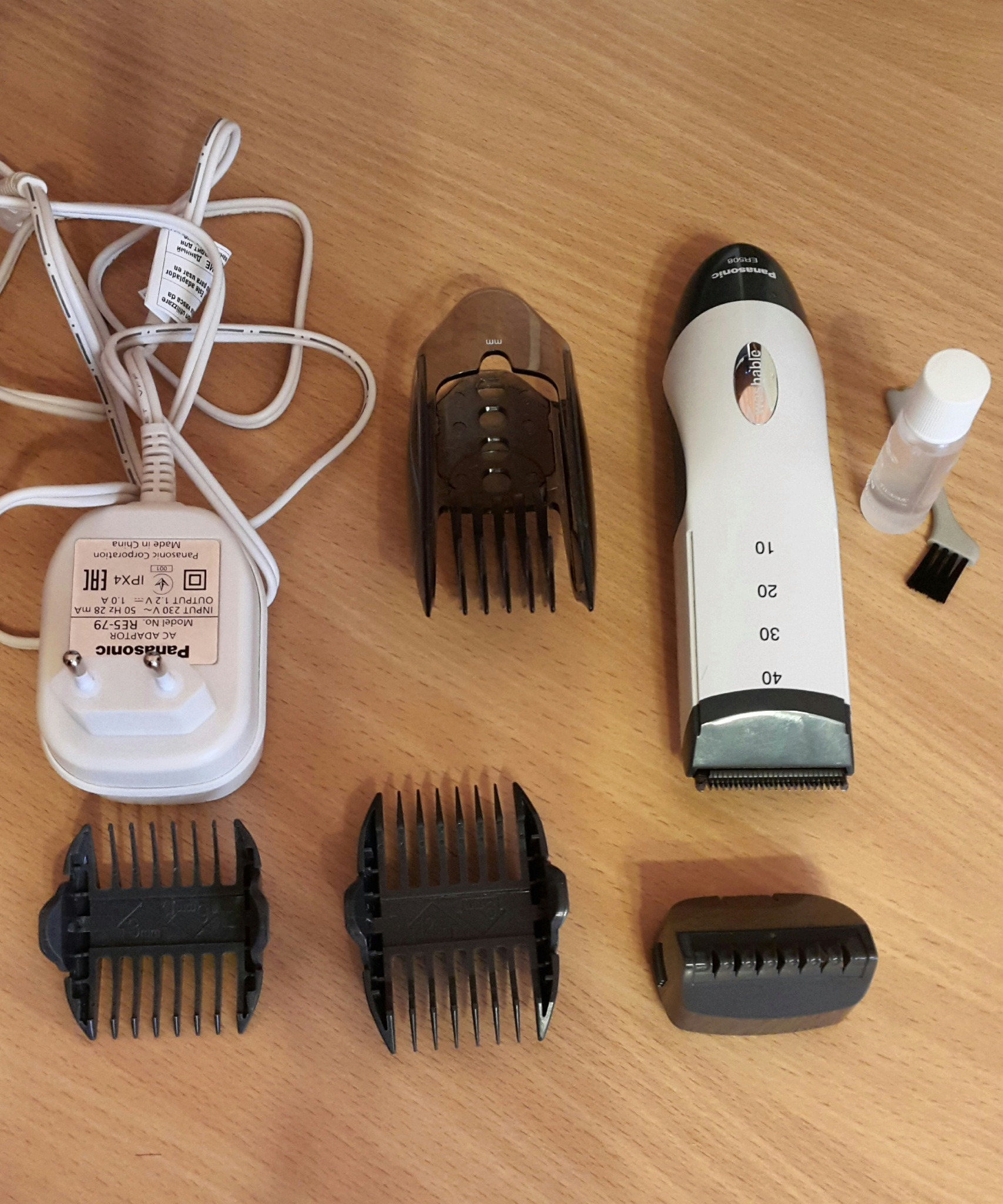 Зарядное устройство для машинки для стрижки волос panasonic
