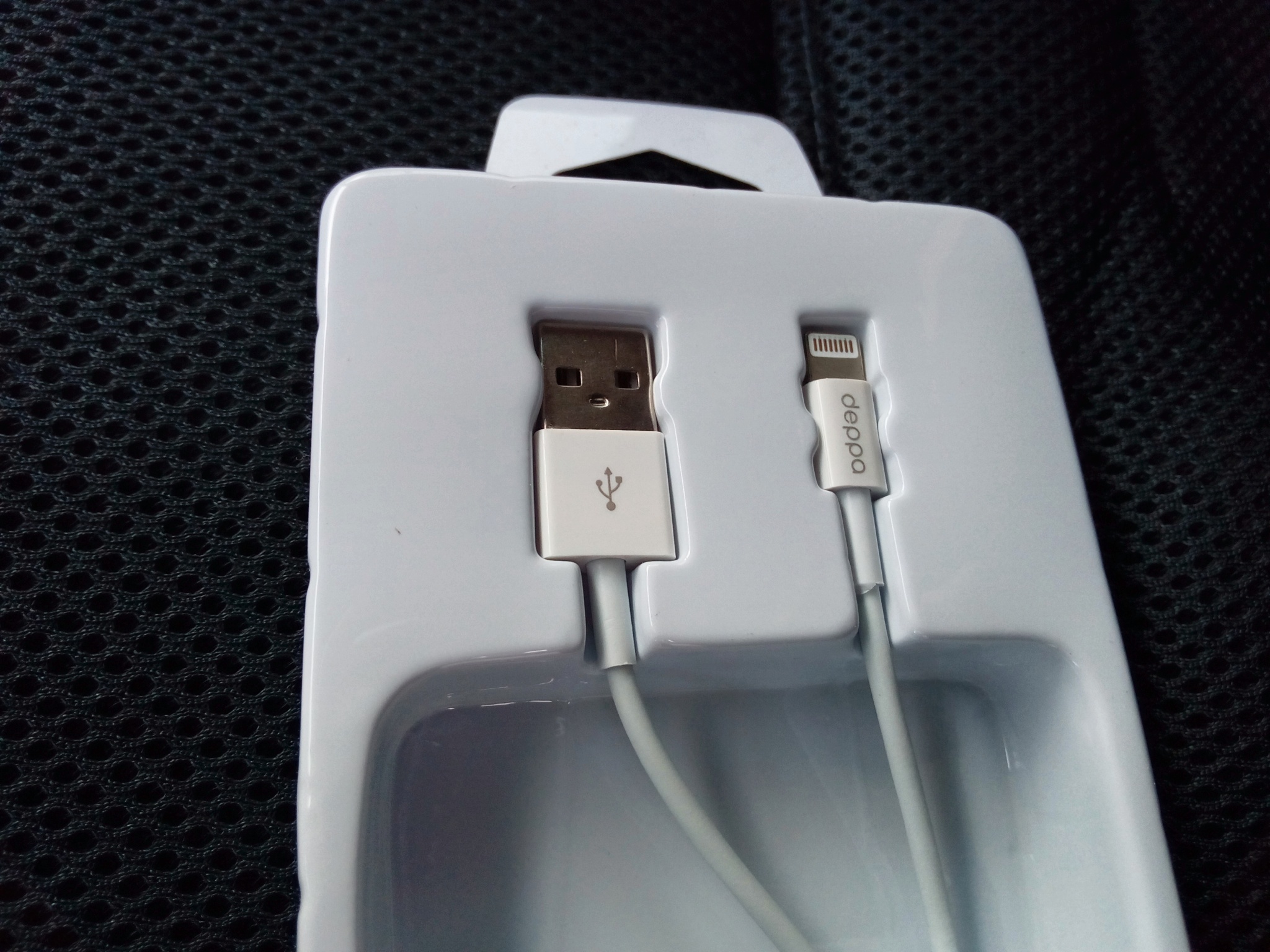 Обзор от покупателя на Кабель DEPPA 72114 USB 2.0 для iPhone 5 1.2м ...