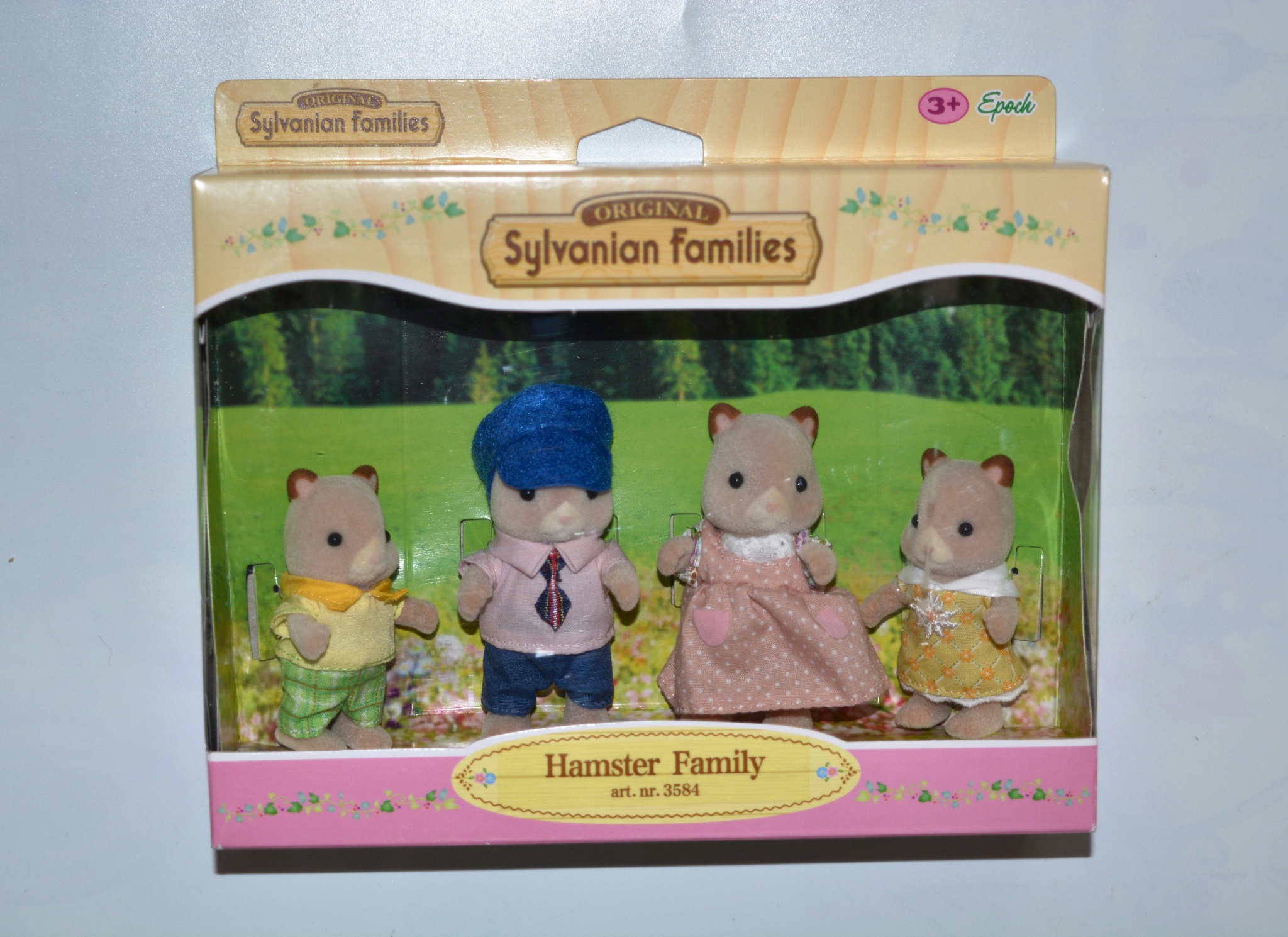 Обзор от покупателя на Игровой набор Sylvanian Families 3584 (Сильваниан  Фэмилис) «Семья Хомяков» — интернет-магазин ОНЛАЙН ТРЕЙД.РУ