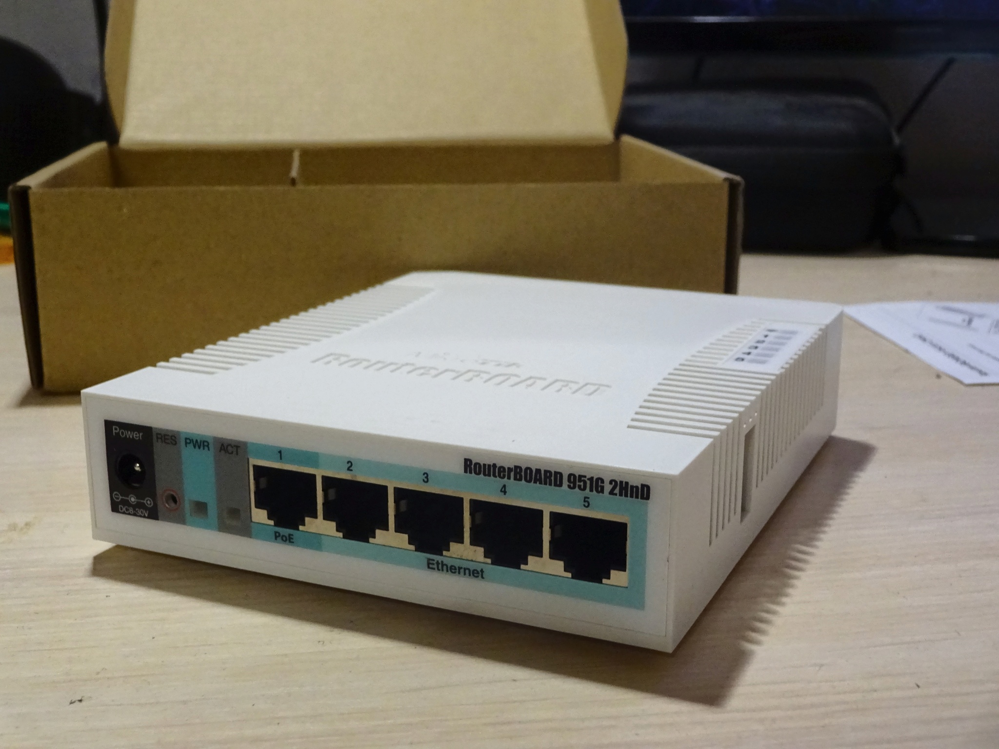 Mikrotik ac роутер. Mikrotik rb951g-2hnd. Mikrotik 951g-2hnd. Mikrotik ROUTERBOARD rb951g-2hnd. Rb951g-2hnd.