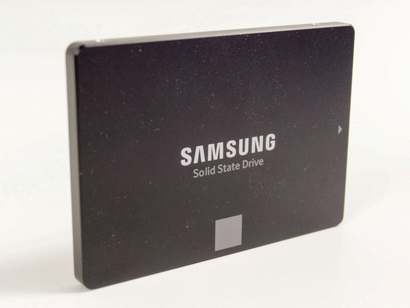 Не вижу ssd samsung. Samsung SSD 850 EVO 250gb. Samsung 850 EVO SATA MZ-75e250bw. SSD Samsung 850 EVO MZ-m5e250bw 250гб. Disk Samsung 2.5.