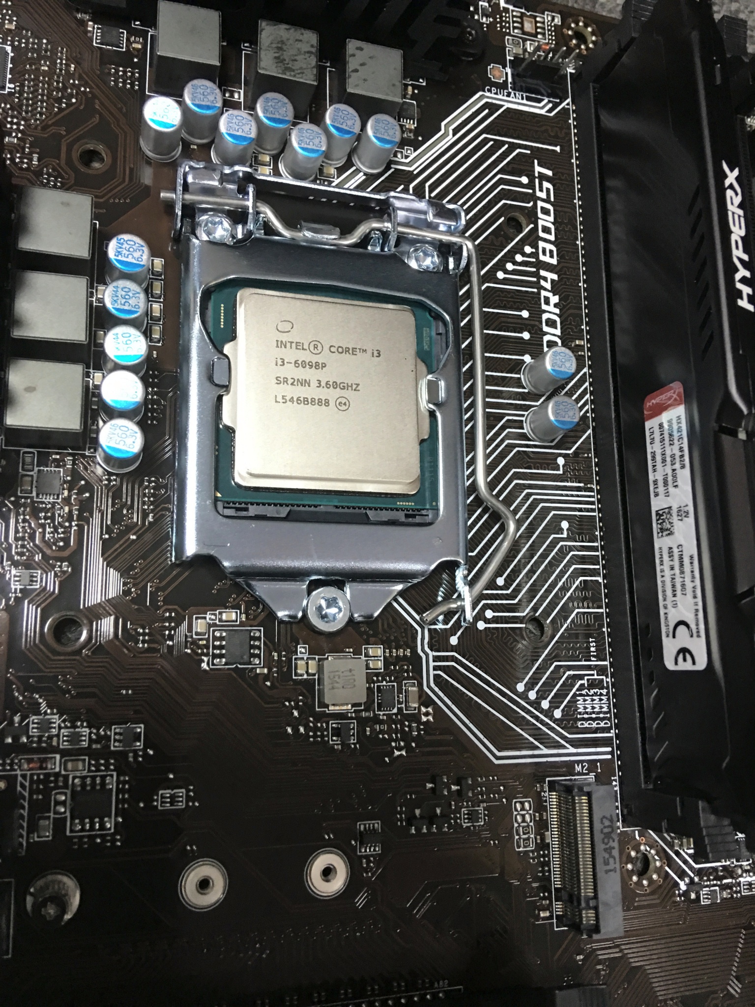 Процессор intel 5600. Процессоры на lga 1151. Процессоры на lga 1151. Процессоры на lga 1151. Процессоры на lga 1151.