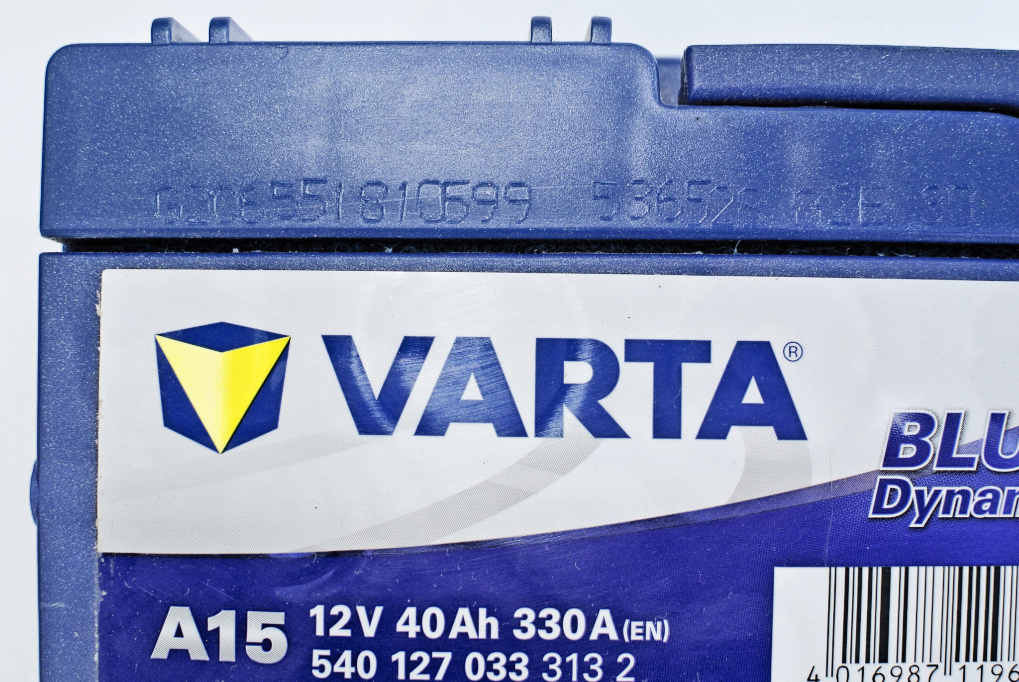 Год изготовления аккумулятора. Аккумулятор Varta Blue Dynamic a15 40ah 330a (540 127 033). Маркировка выпуска батареи варта. АКБ Varta год выпуска маркировка варта. Варта Дата выпуска аккумулятора.