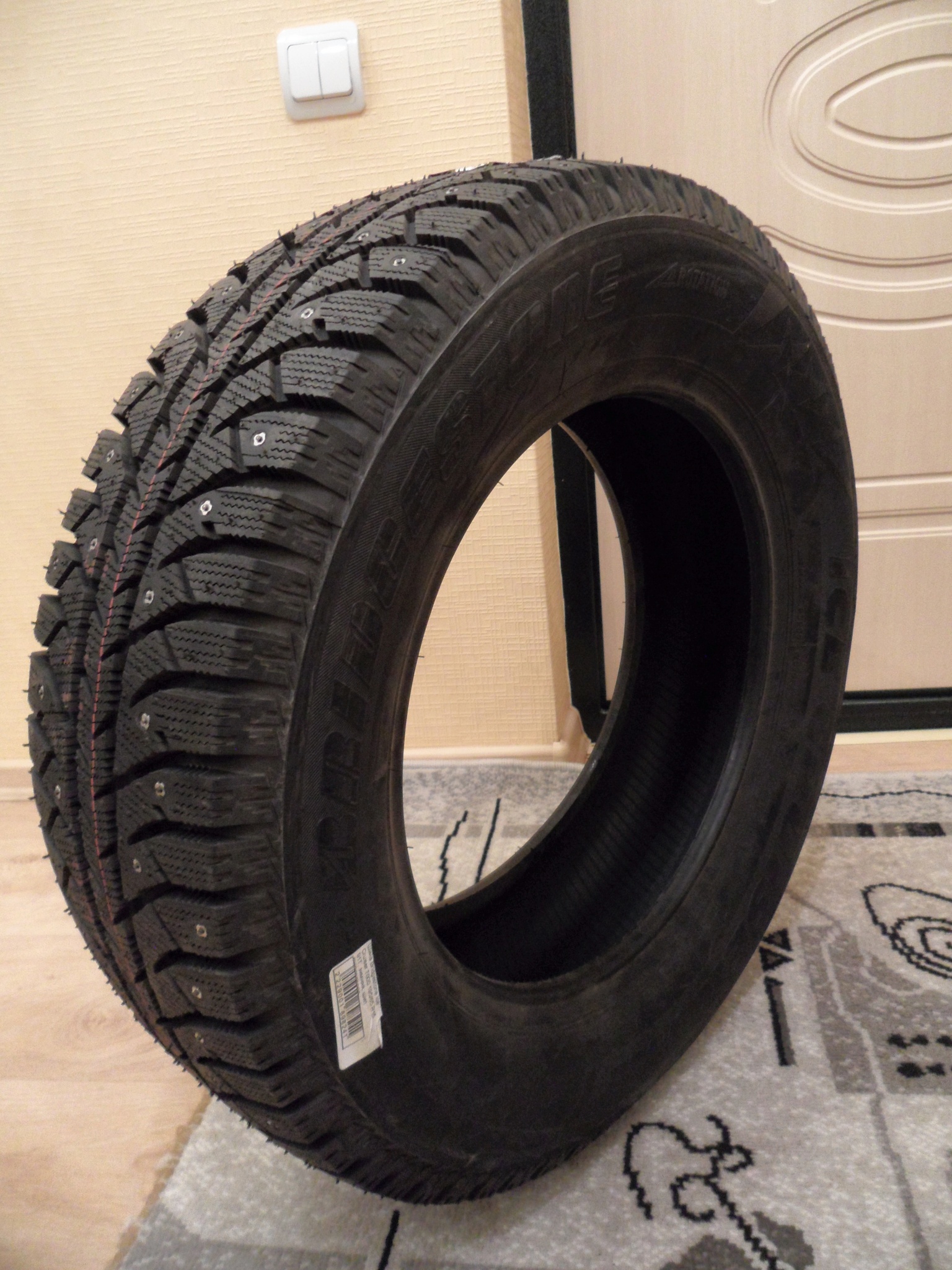 Обзор от покупателя на Шина Bridgestone Ice Cruiser 7000 195/65 R15 91T,  зимняя, шип — интернет-магазин ОНЛАЙН ТРЕЙД.РУ