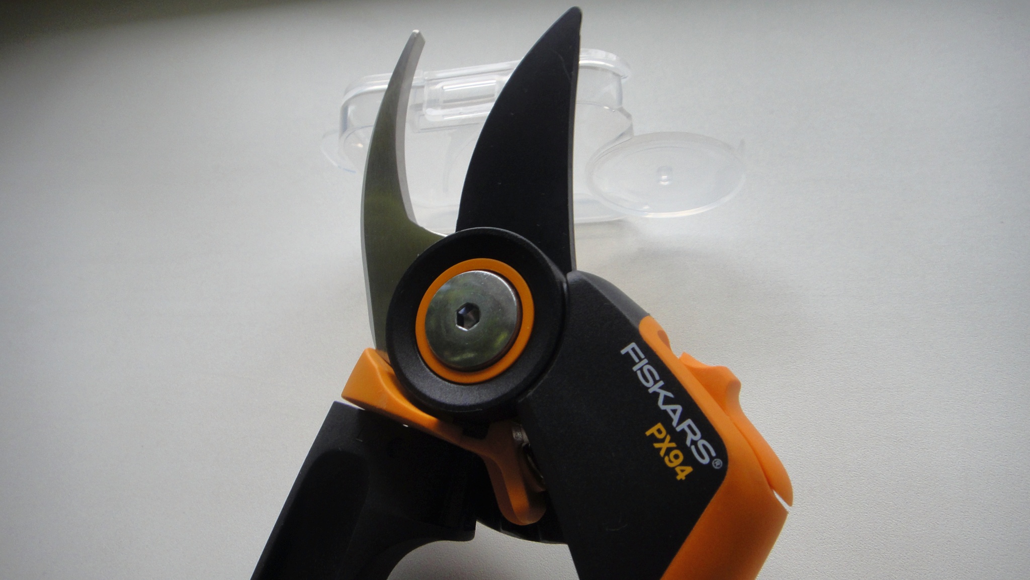 Секатор fiskars powergear l px94