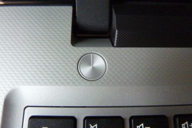 Обзор на Ноутбук Lenovo IdeaPad 300-15IBR (80M300MQRK) - изображение 17