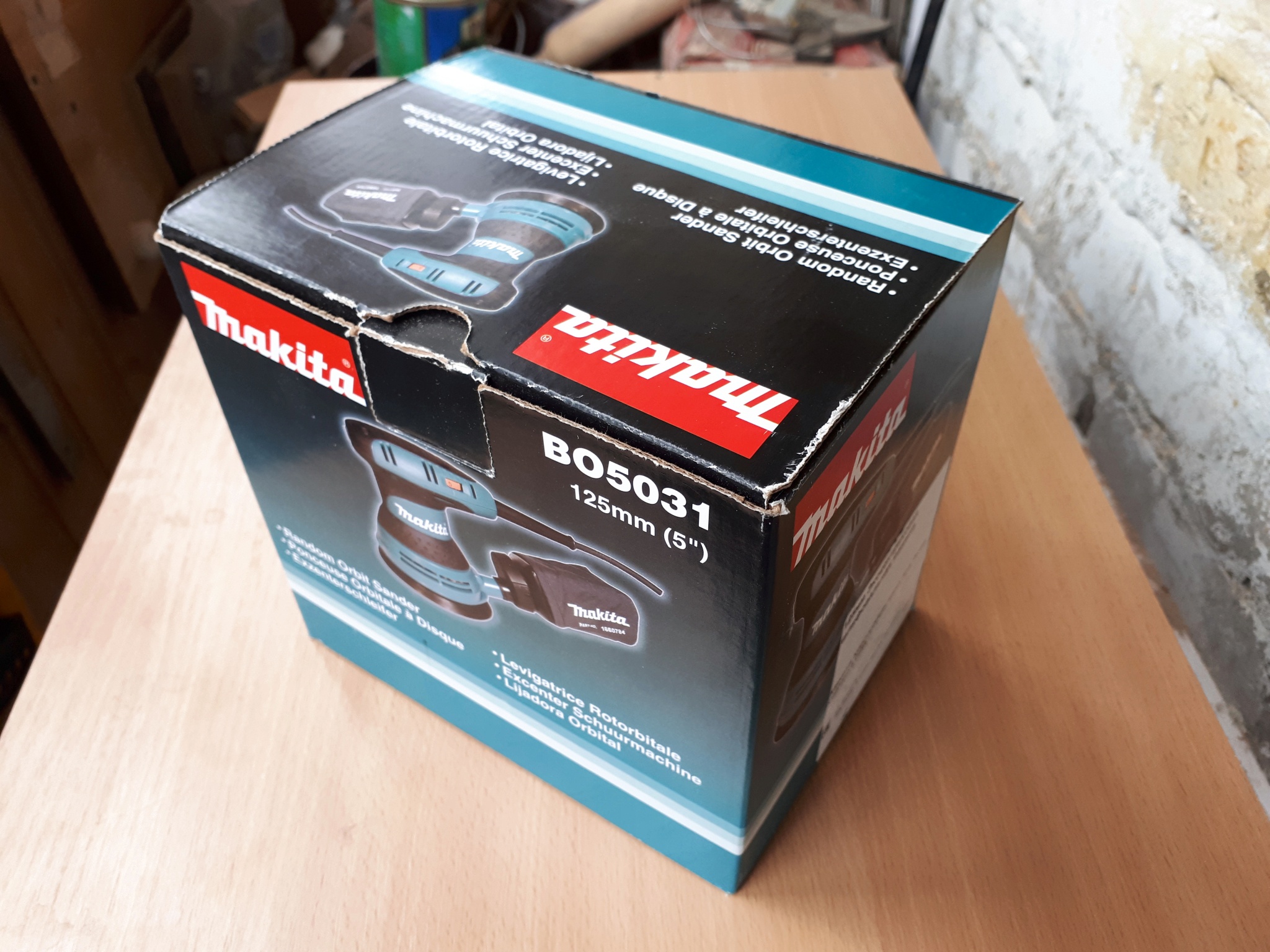 Шлифовальная машина makita bo5031