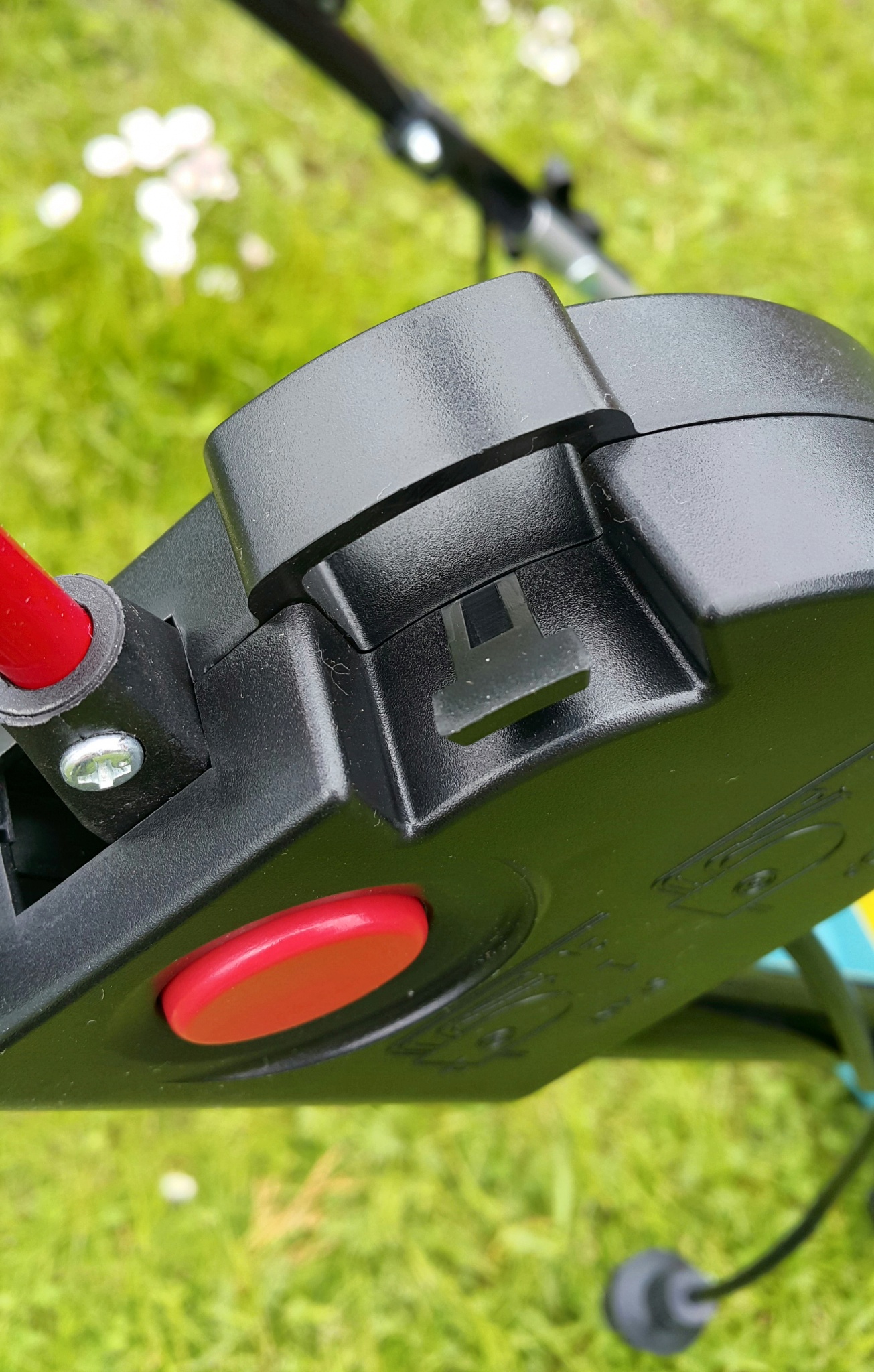 Обзор от покупателя на Газонокосилка электрическая Makita ELM3800 ...