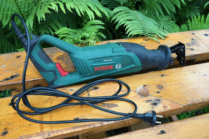 Bosch psa 700 e. Пила сабельная Bosch PSA 700 E. Bosch PSA 700 E пилки. Электролобзик сабельная пила 2 в одном. Пилка по металлу для сабельной пилы Bosch PSA 700e купить в Петрозаводске