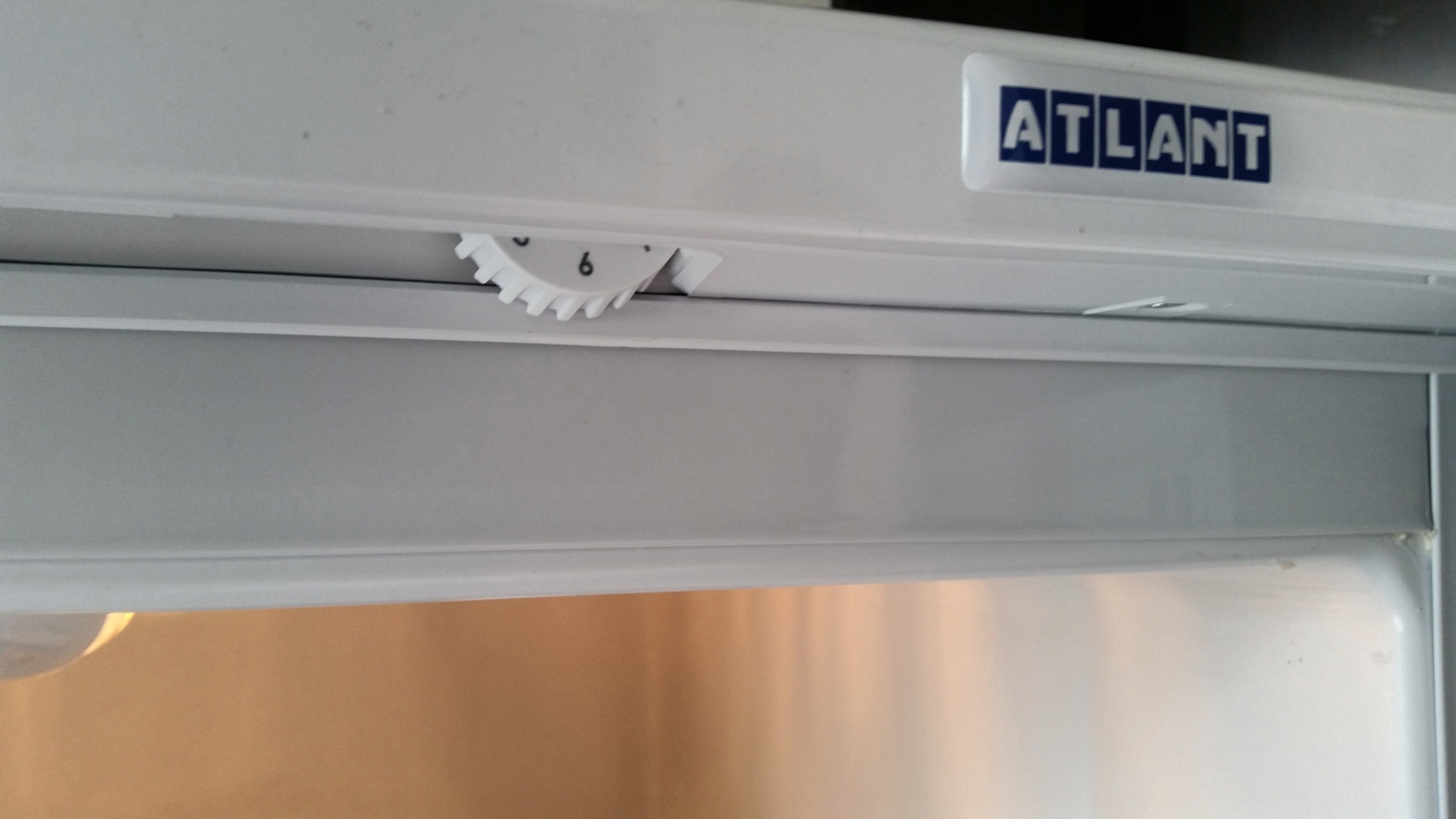 Двухкомпрессорный холодильник Атлант регуляторы