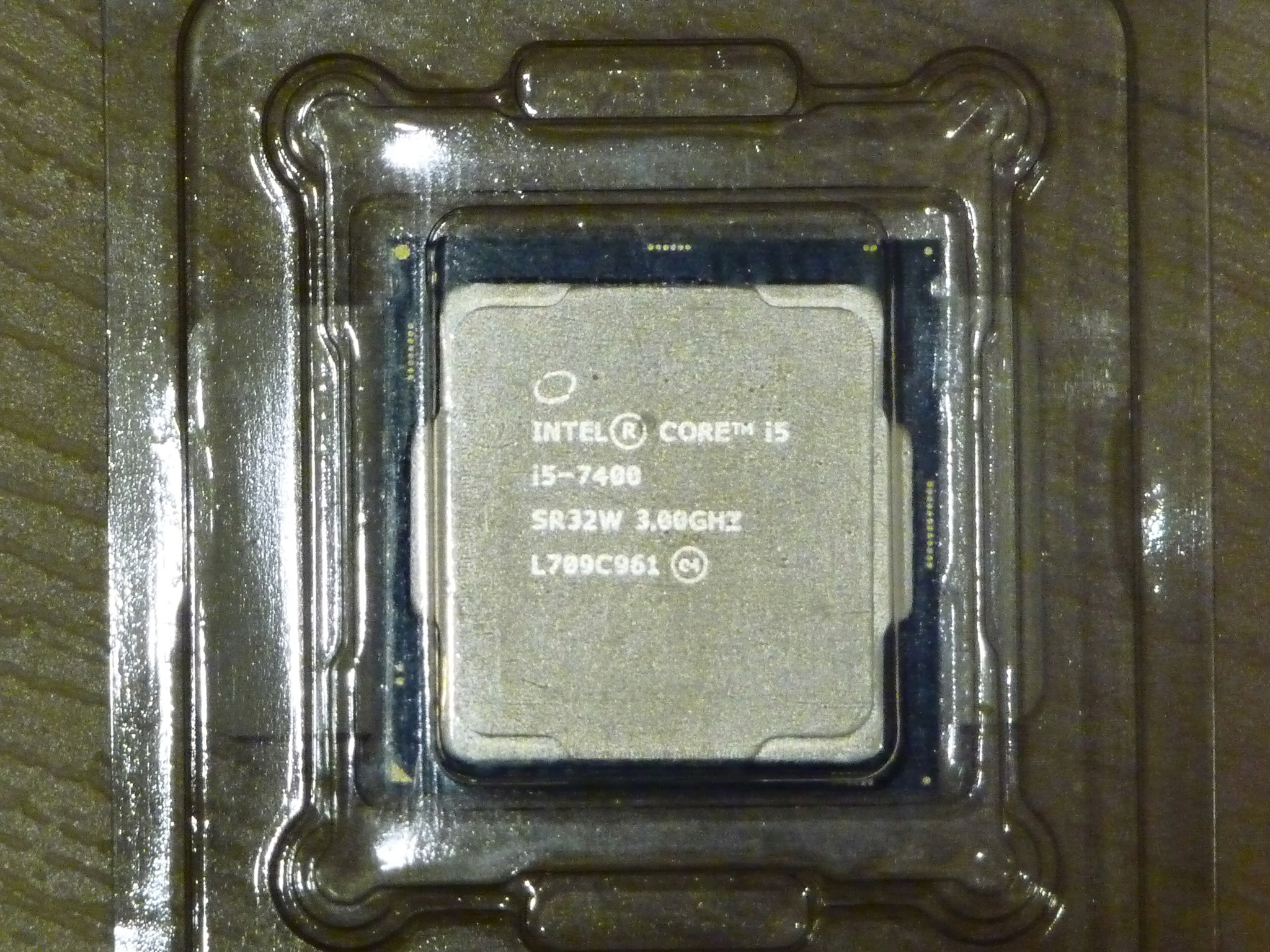 Интел коре 7400. Intel Core i5-7400. I5 7400. Intel Core i5 7400 CPU. Intel Core i5 7400 сокет.