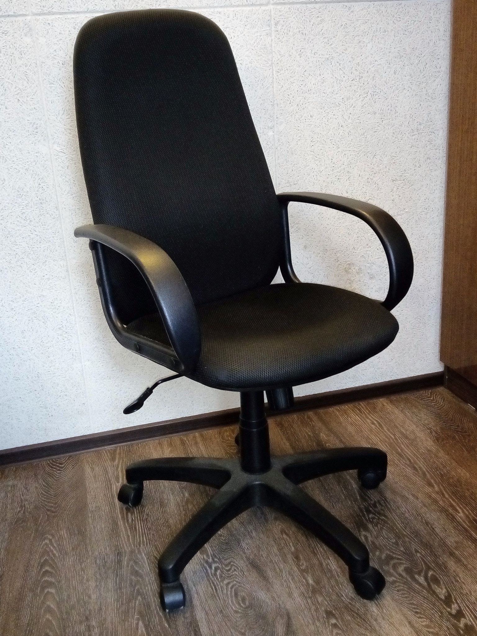 кресло офисное бюрократ ch 808