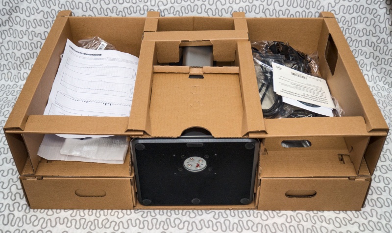 Обзор на Монитор Dell U2715H, 27" Black - изображение 4