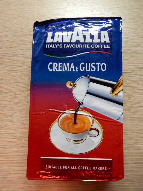 Кофе Lavazza crema e gusto Classico молот 250гр в/у. Кофе молотый Lavazza crema gusto Forte м/у 250гр. Кофе молотый Лаваза грамме и густо 250 грамм. Crema gusto Lavazza штрих код.