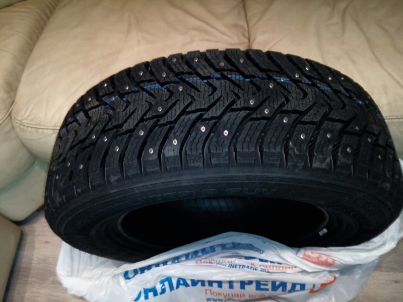 Вес шины nokian hakkapeliitta 8 suv 215 65 r16