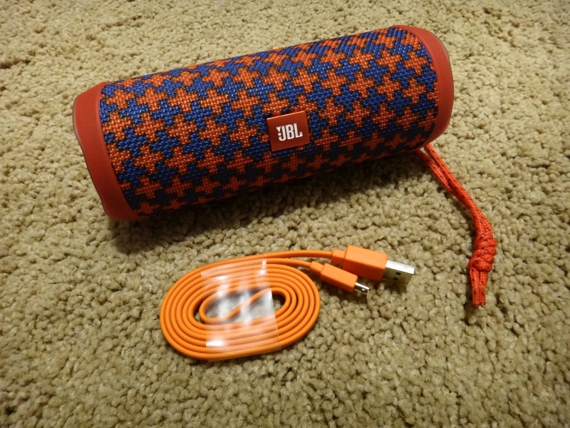 Колонка JBL Flip 8. JBL Flip 4 Malta. Колонка JBL Flip маленькая круглая. JBL Flip 4 White.