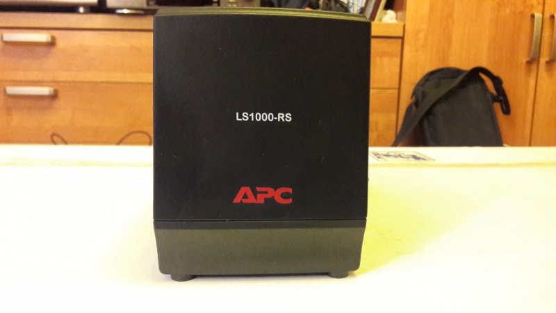 Обзор на Стабилизатор напряжения APC Line-R LS1000-RS - изображение 4