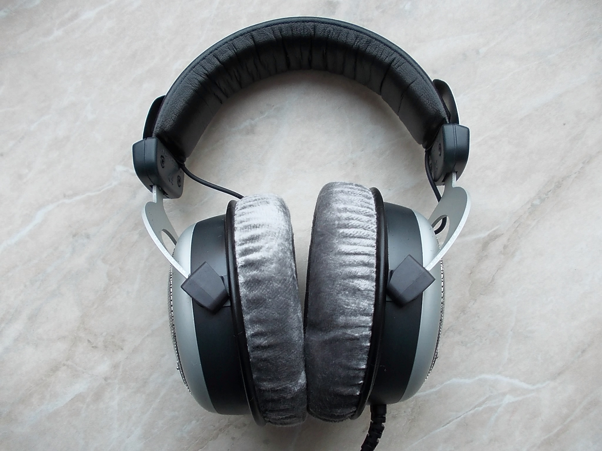 Авито наушники. Наушники Beyerdynamic DT 880. Beyerdynamic DT 880 600 ohm. Наушники dt880 Beyerdynamic DT. Beyerdynamic DT 880 32 ohm.