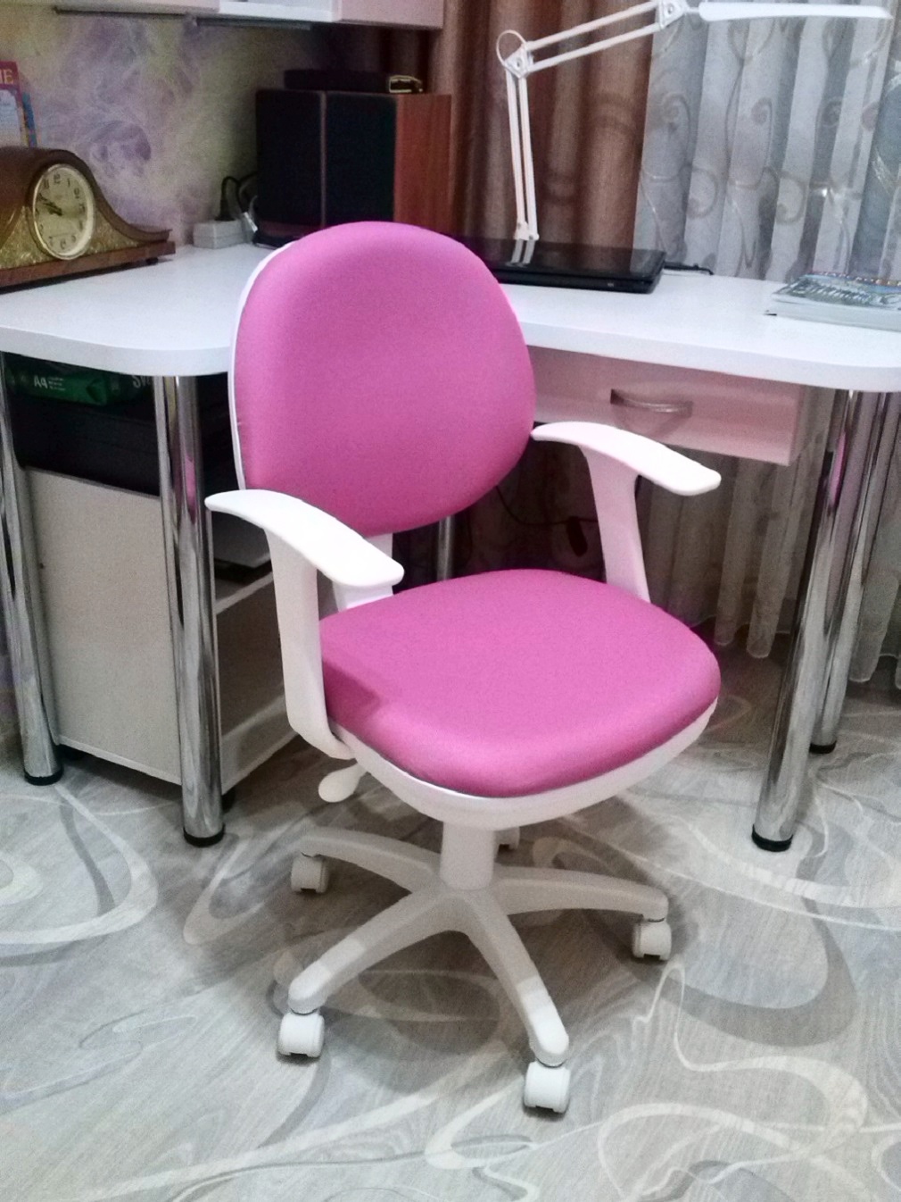 Кресло детское Бюрократ Ch-w356axsn, розовый