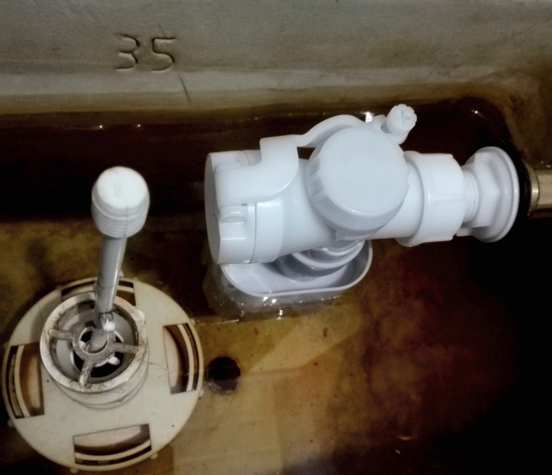 Обзор на Впускной клапан IDDIS F012400-0006, боковой подвод воды - изображение 9