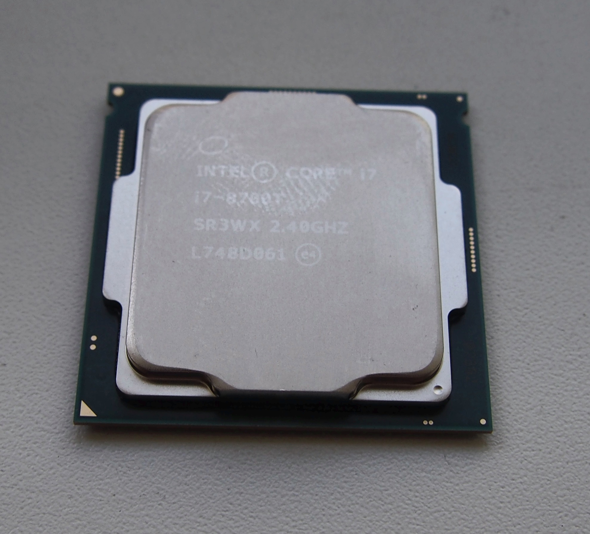 Процессор интел коре i7. Процессор Intel Core i7-8700. Intel Pentium i7 8700. Core i7-8700t. Процессор Intel Core i7 8700 OEM Coffee Lake.