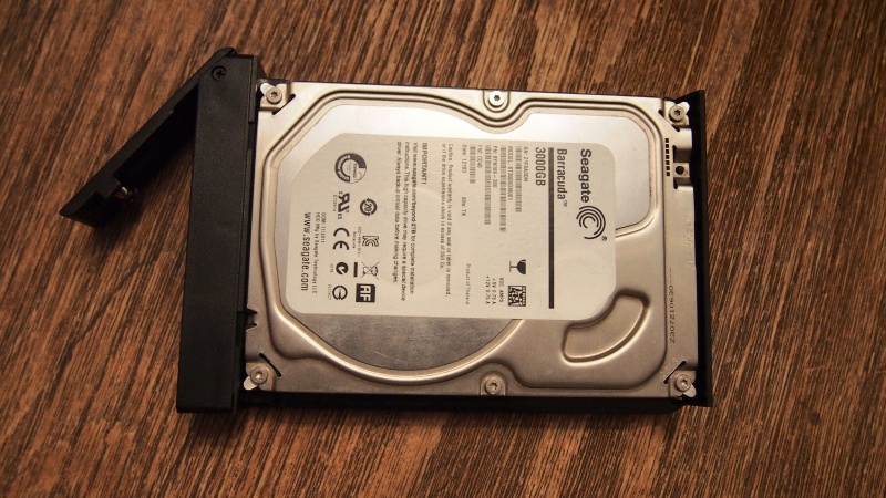 Мобильное шасси для hdd что это