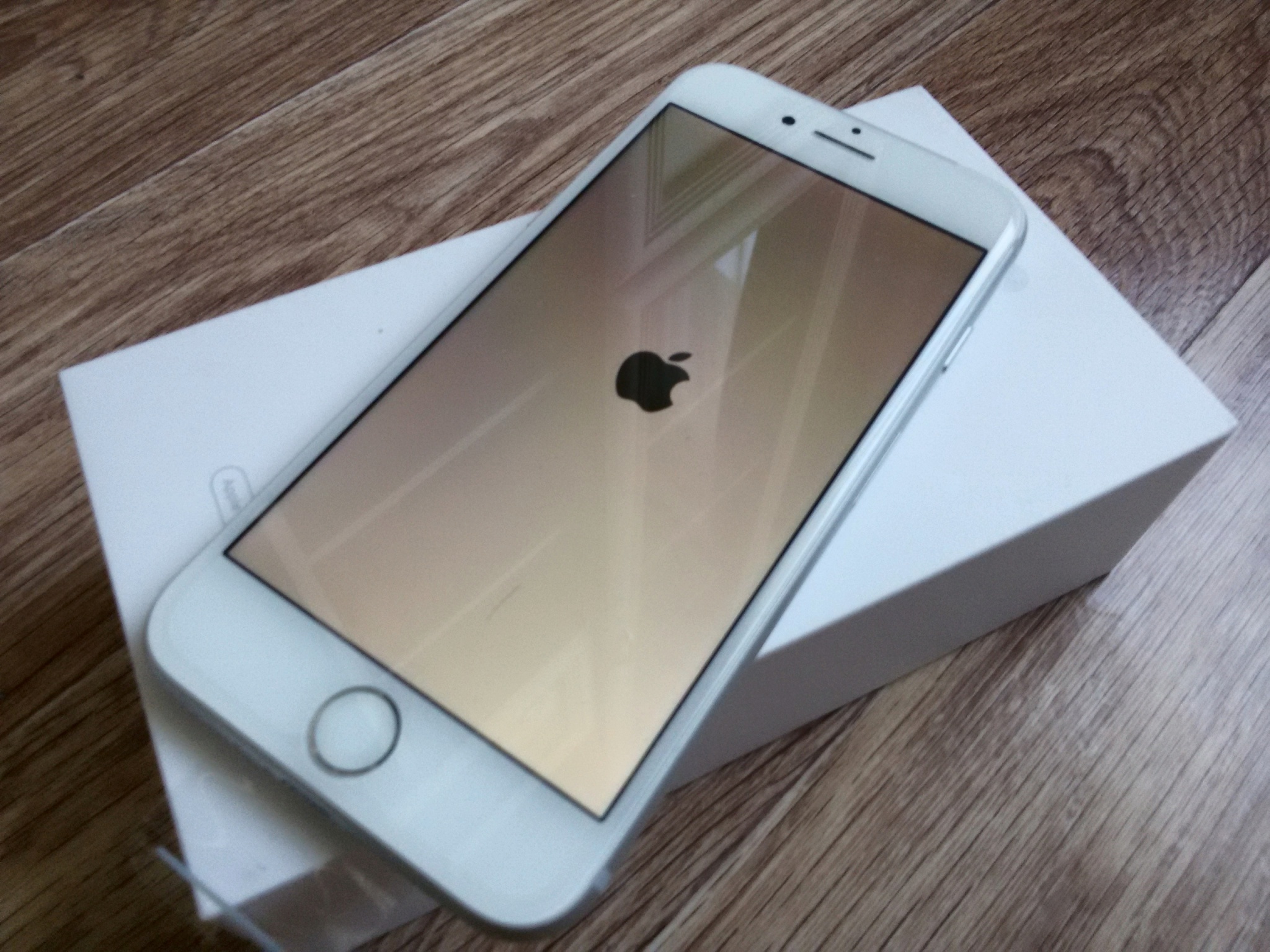 Обзор от покупателя на Смартфон Apple iPhone 7 32GB Серебристый  Восстановленный — интернет-магазин ОНЛАЙН ТРЕЙД.РУ