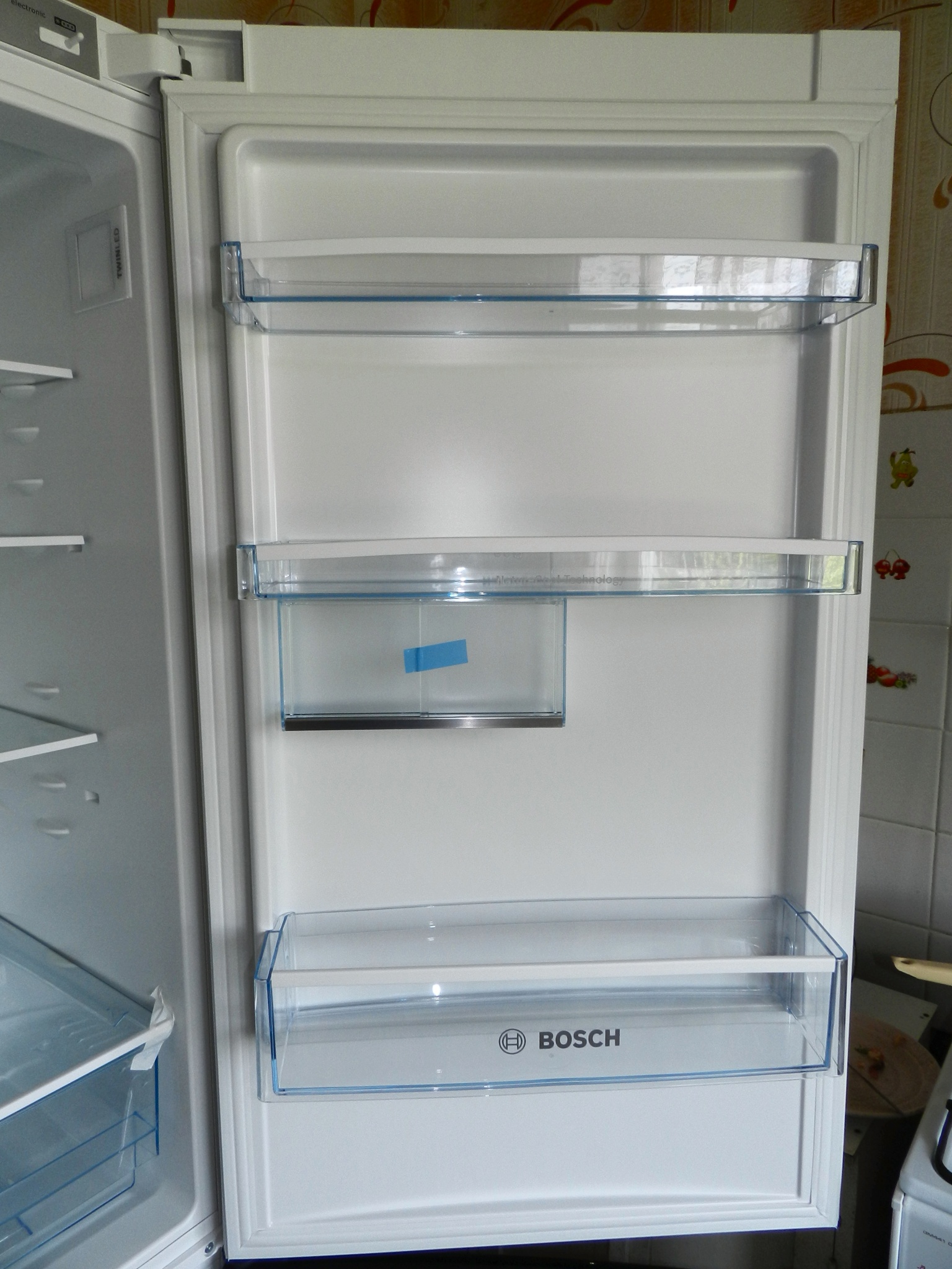 Холодильник Bosch kgv36640
