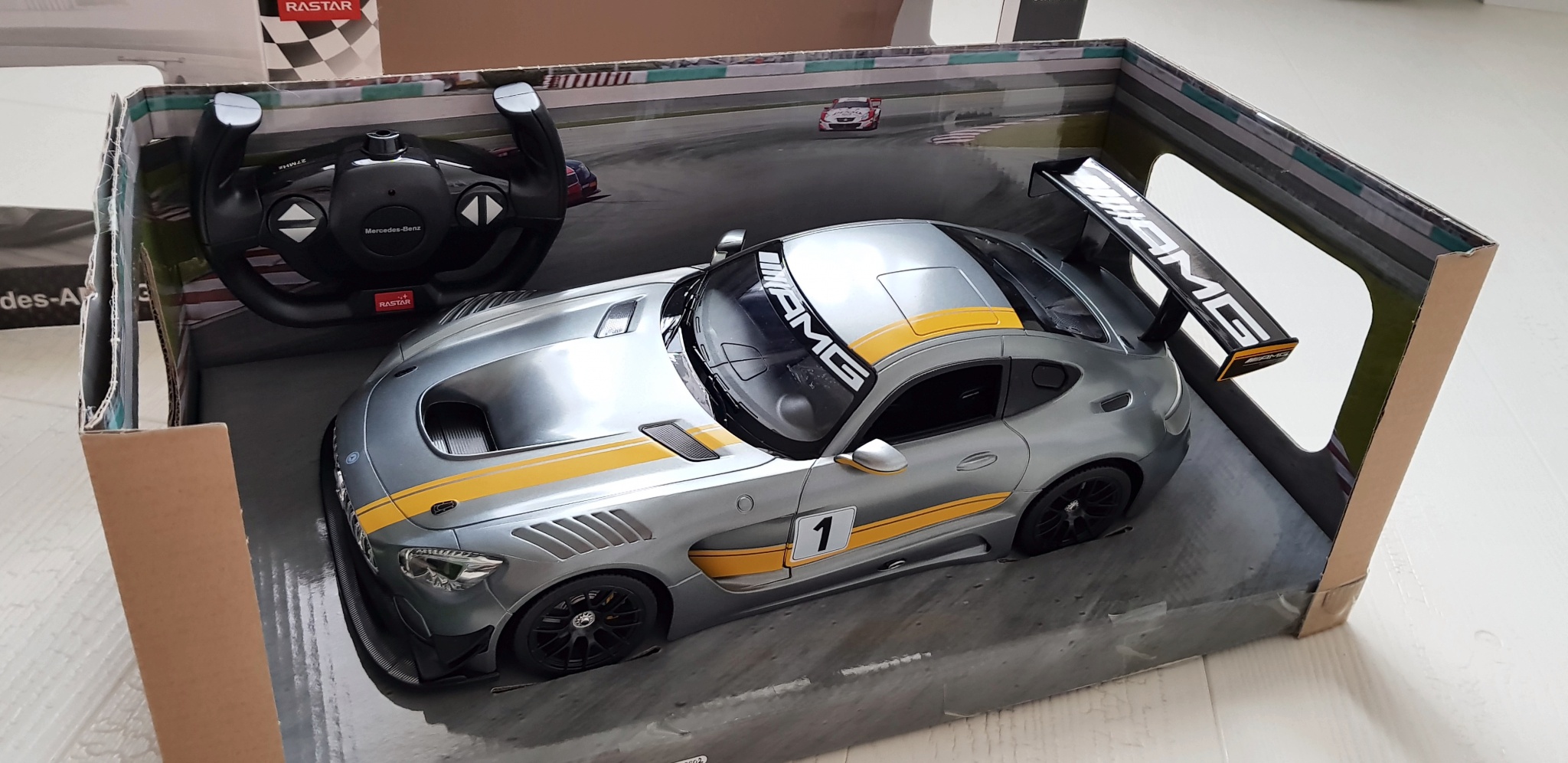 Обзор от покупателя на Машина на радиоуправлении RASTAR 74100G Mercedes AMG  GT3, 1:14, цвет серый — интернет-магазин ОНЛАЙН ТРЕЙД.РУ