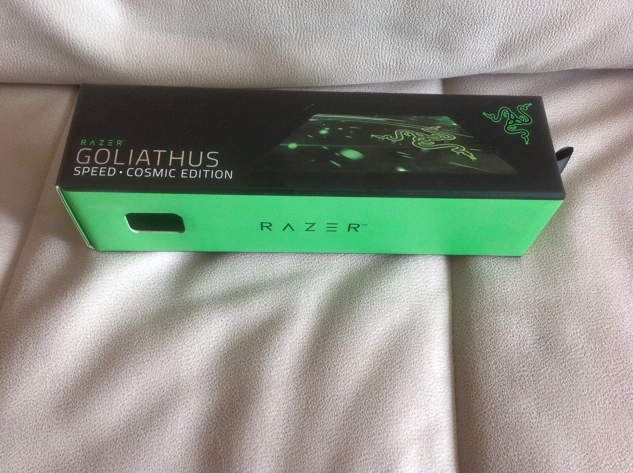 Обзор от покупателя на Коврик для мыши RAZER Goliathus Speed Cosmic Medium  (RZ02-01910200-R3M1) — интернет-магазин ОНЛАЙН ТРЕЙД.РУ