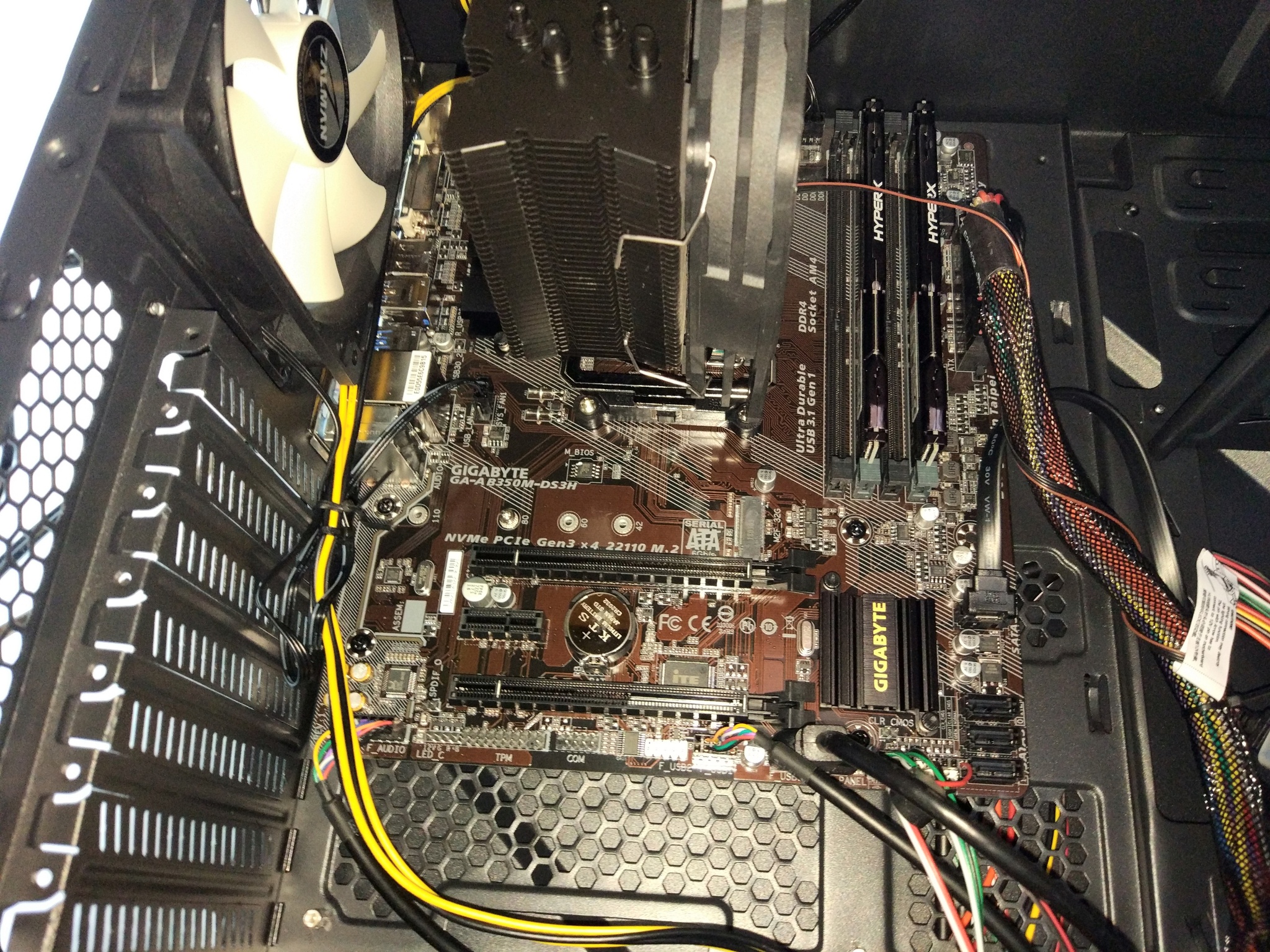 Материнская плата gigabyte b660m ds3h ddr4
