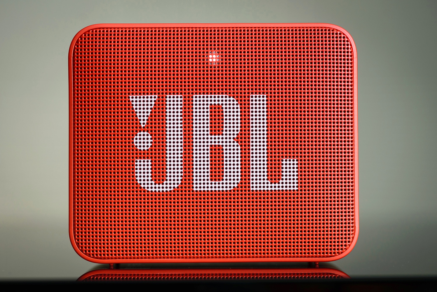 Колонка jbl квадратная. Колонка JBL го 2. Колонка JBL go 4. Колонка jbд ПЩ 2 разьемы. JBL go 2 динамик.