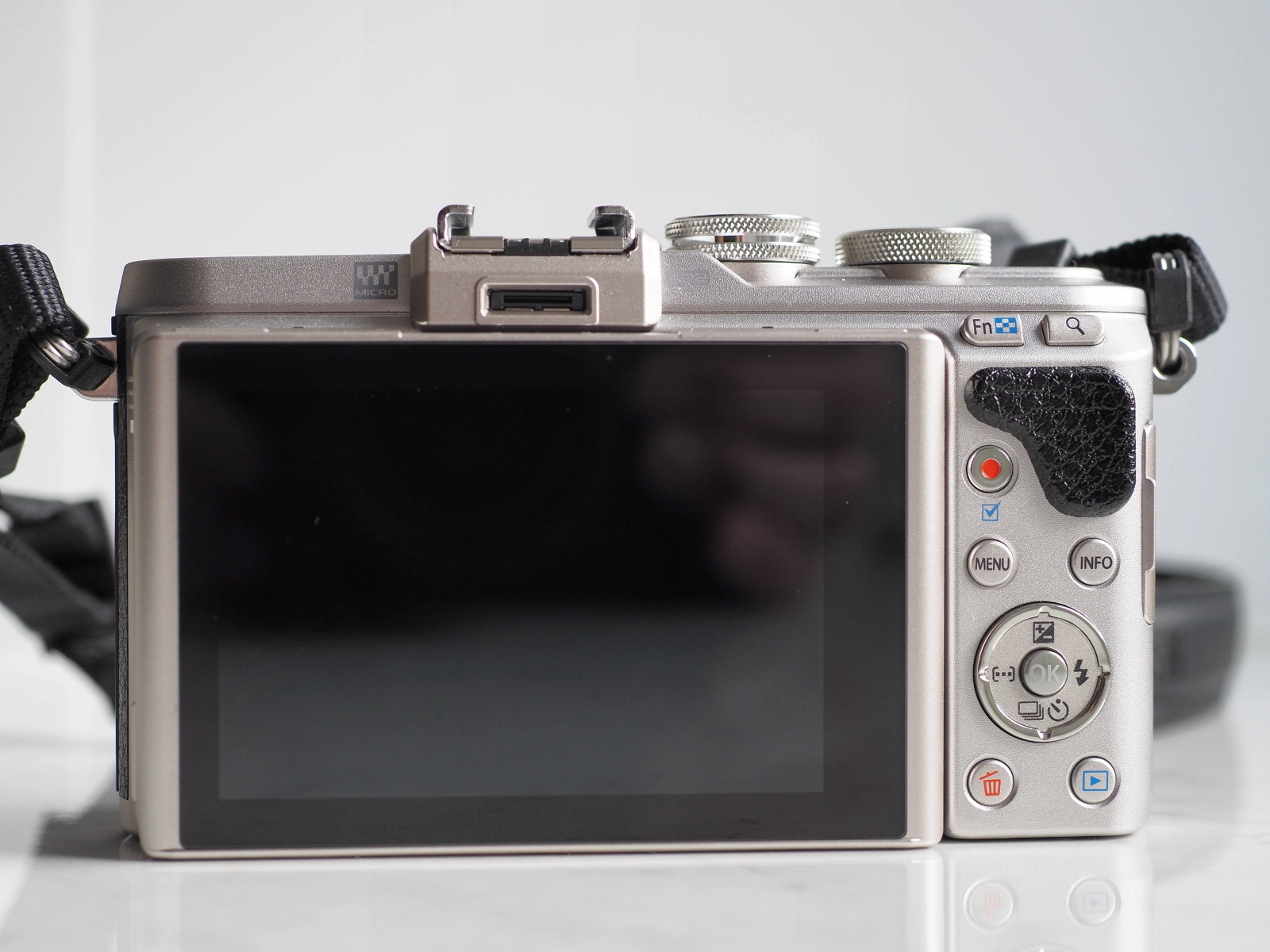 Обзор от покупателя на Цифровой фотоаппарат Olympus Pen E-PL8 Body ...