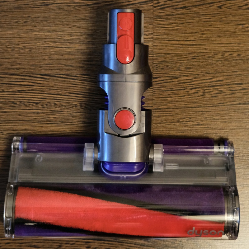 Dyson cyclone v10 absolute. Dyson Cyclone v10 Red/Grey. Dyson Cyclone v10 absolute насадки для чего. Дайсон циклон в 10 паркет. Dyson Cyclone v10 absolute какая насадка для чего.