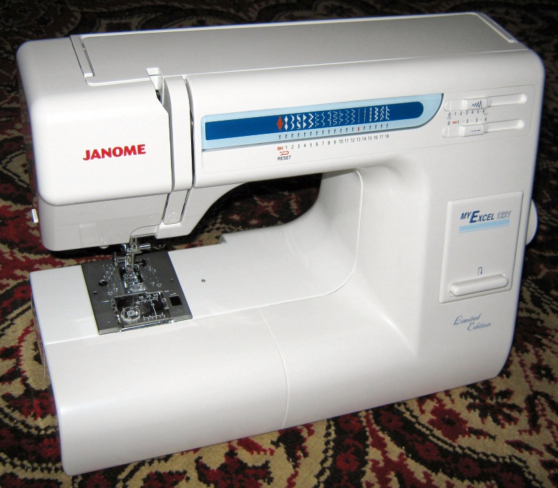 Швейная машина janome 18w