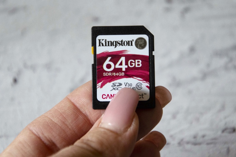 128gb kingston canvas react