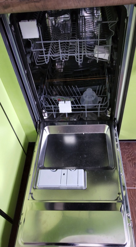 Обзор на Посудомоечная машина встраиваемая Electrolux ESL 94510LO - изображение 10