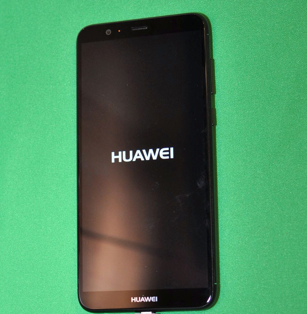 Обзор от покупателя на Смартфон Huawei P smart 32GB Dual Sim Black —  интернет-магазин ОНЛАЙН ТРЕЙД.РУ