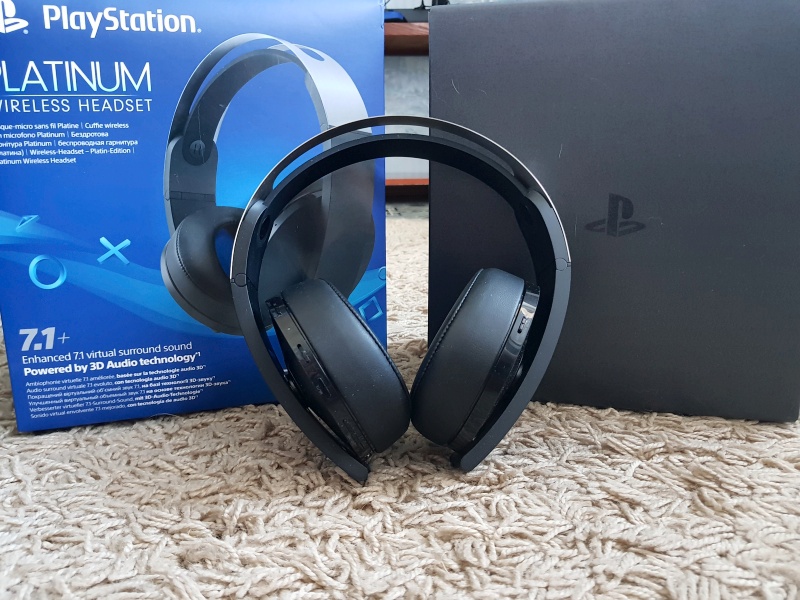 Обзор на Беспроводная стереогарнитура Sony Platinum Wireless Headset 7.1, Black - изображение 1