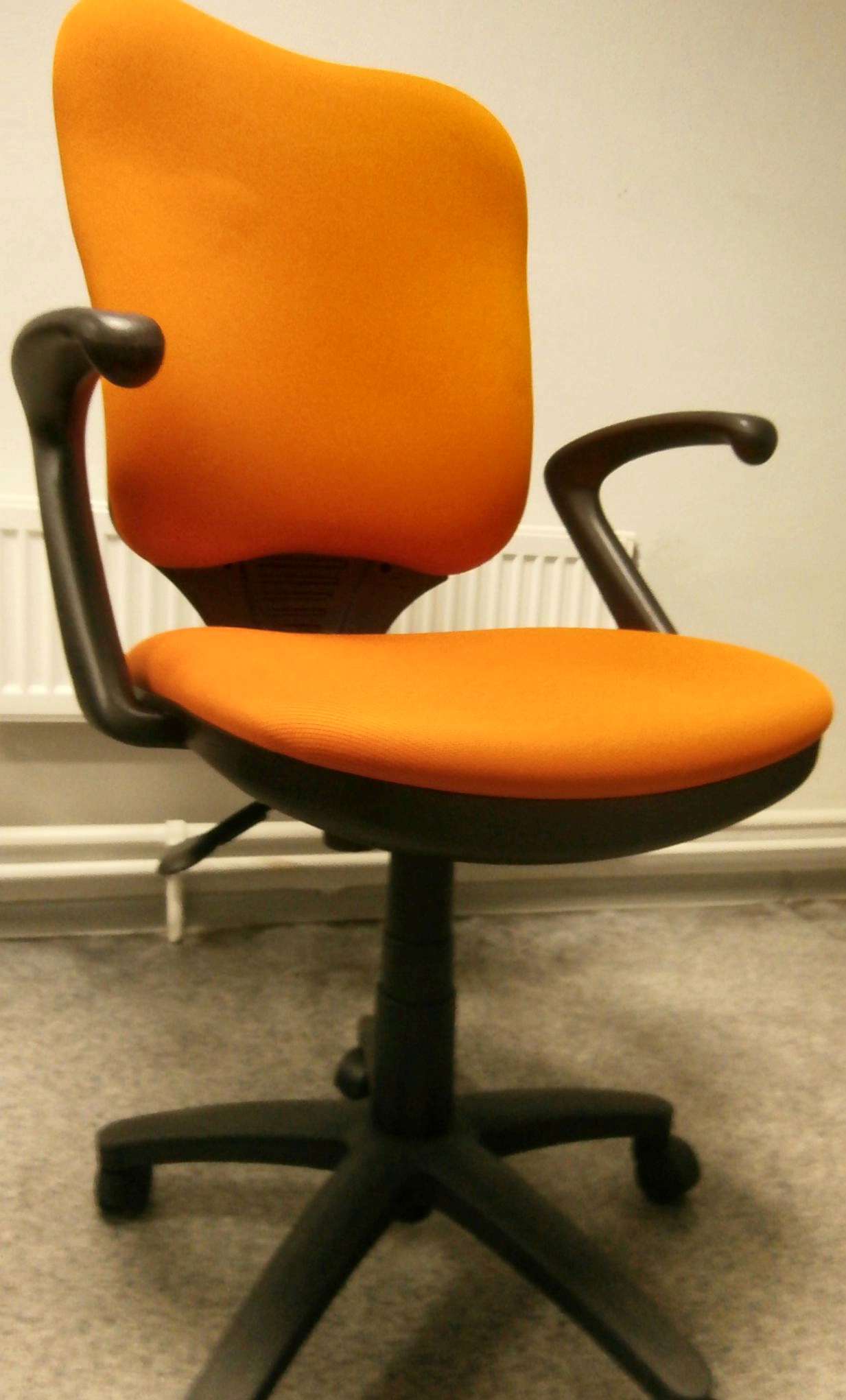 Кресло офисное Бюрократ Ch-540axsn/26291 оранжевый
