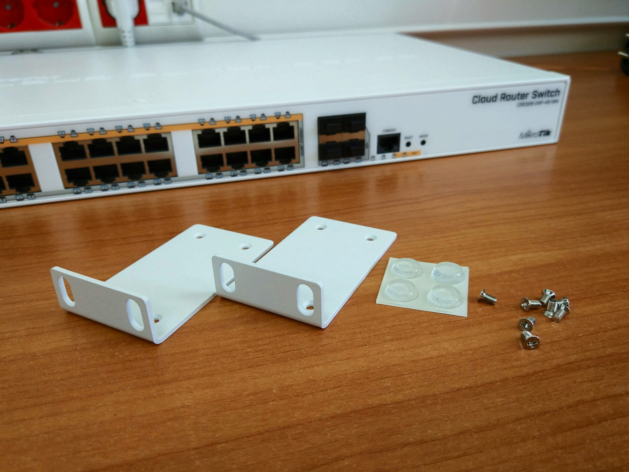 Обзор от покупателя на Коммутатор MikroTik 24 SFP+ CRS328-24P-4S+RM ...