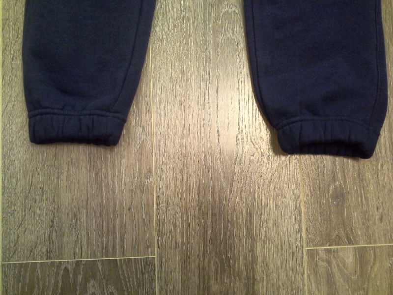 Обзор на Спортивные брюки NIKE 804406-451 Sportswear Pant мужские, цвет темно-синий, размер 42-44 - изображение 4