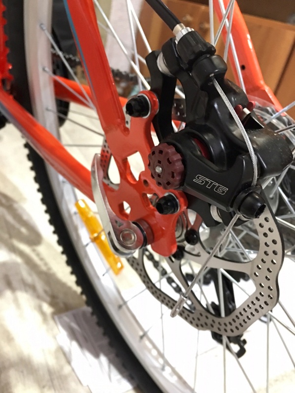 Обзор на Горный велосипед Stinger Caiman D 26 2017, красный, рама 20