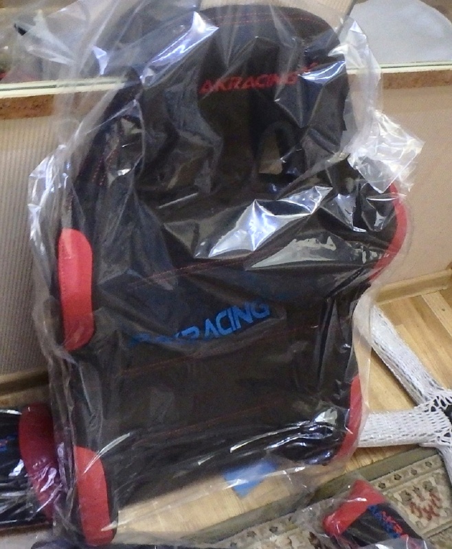 Обзор на Кресло геймерское AKRacing K7012 (K701A-1) black/red - изображение 15